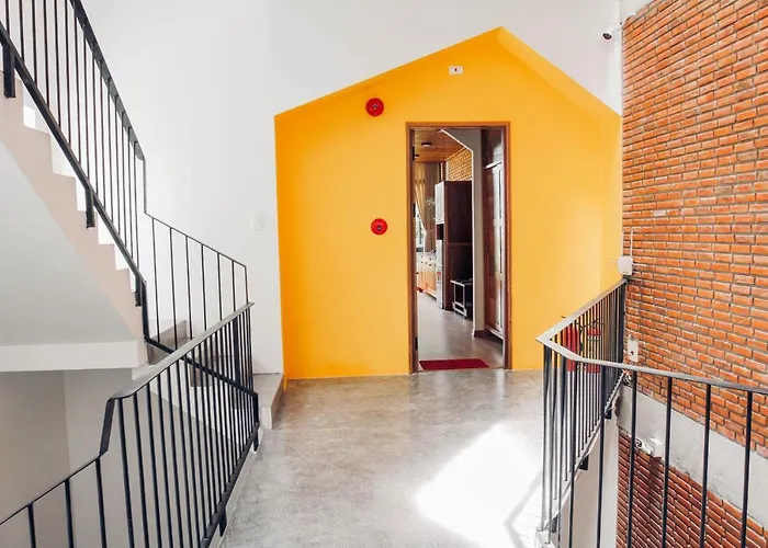 Anstay Homestay & Apartment